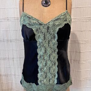 Vintage 90s fairycore coquette black & green lace cami top